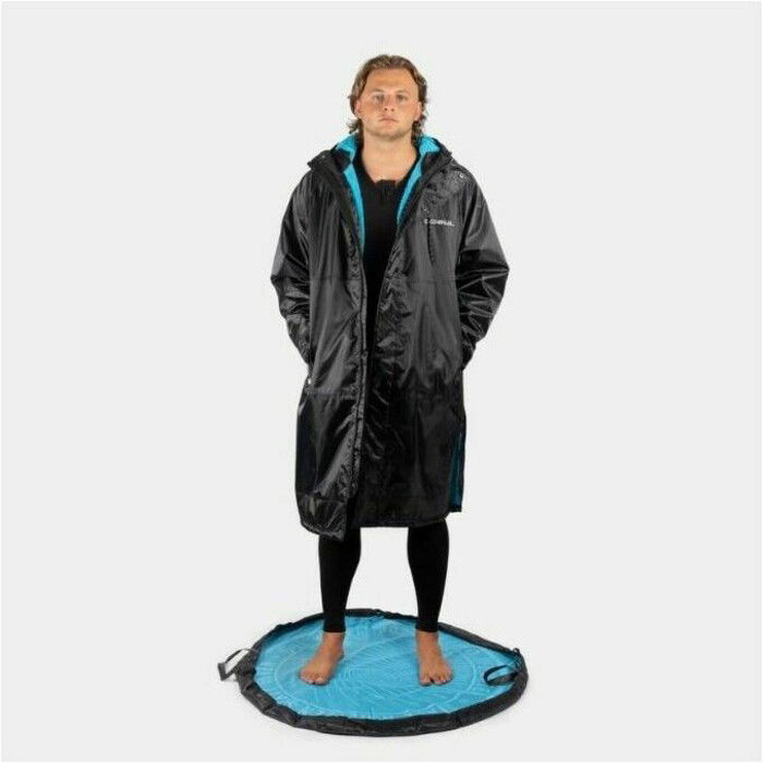 2024 Gul Revorobe Advance Long Sleeve Changing Robe & Free Change Mat AC0135 - Black / Cyan Blue